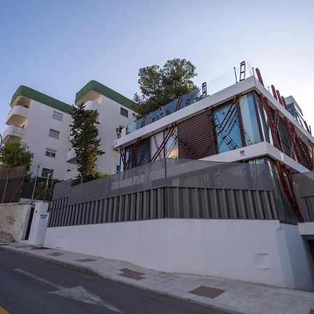 Nogalera Quintessence Apartment With Private Parking By Namaste Elite Torremolinos Luaran gambar