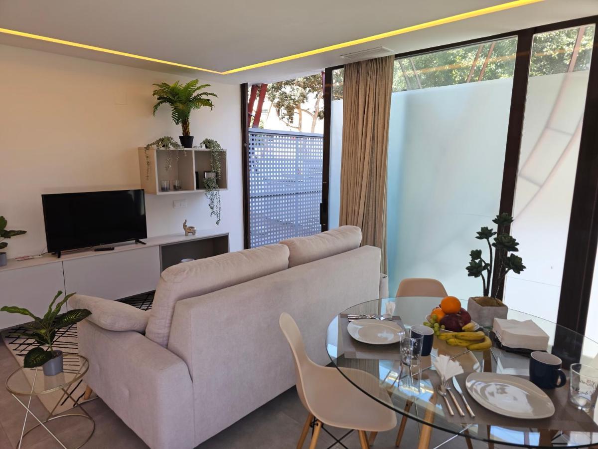 Nogalera Quintessence Apartment With Private Parking By Namaste Elite Torremolinos Luaran gambar