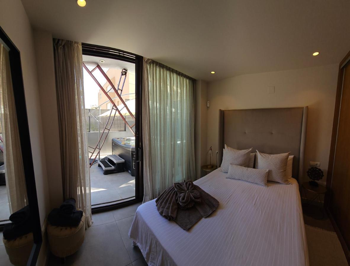 Nogalera Quintessence Apartment With Private Parking By Namaste Elite Torremolinos Luaran gambar